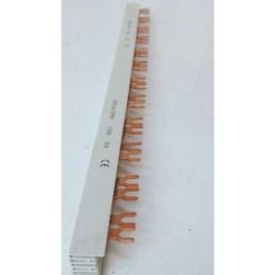 SCHNEIDER ELECTRIC Peigne De Répartition 24 Modules 4P Languette 10mm² 63A Pour Modulaire BUSBAR LINERGY SCHNEIDER 10368