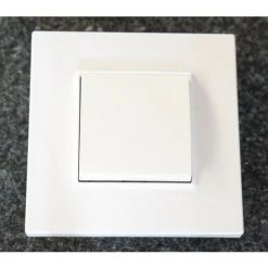 SCHNEIDER ELECTRIC Poussoir 16A NO à Fermeture Blanc Encastré Complet Avec Support Et Plaque ALTIRA SCHNEIDER